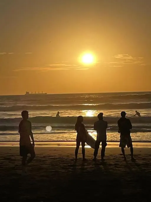 Beach View Apartment & Surf 아가디르