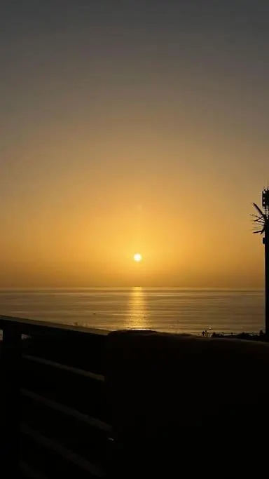 Beach View Apartment & Surf 아가디르