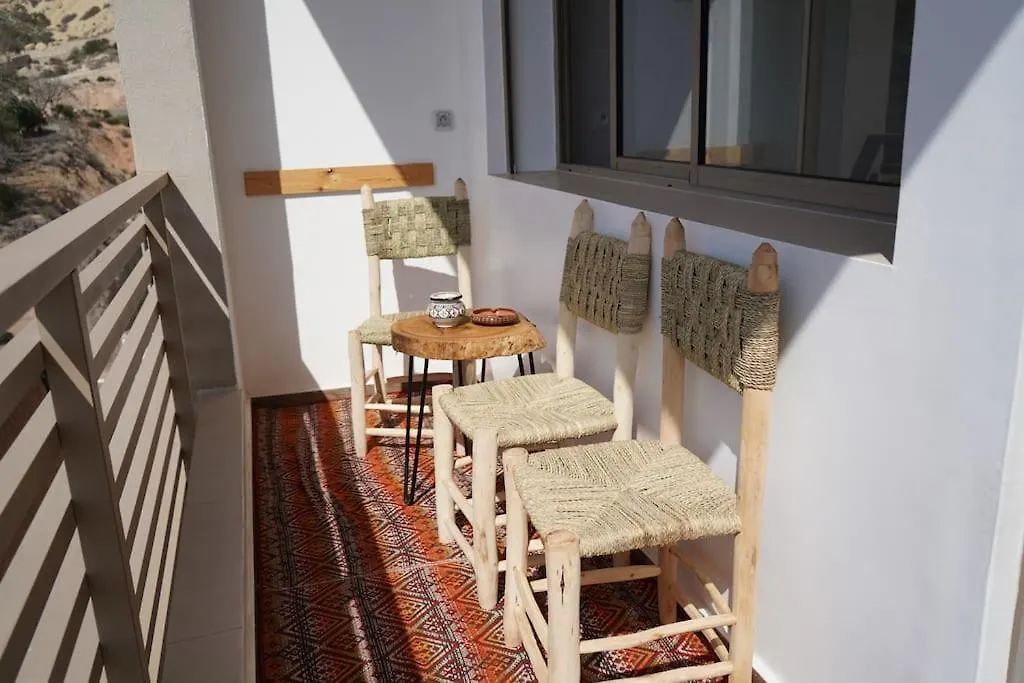 Beach View Apartment & Surf 아가디르